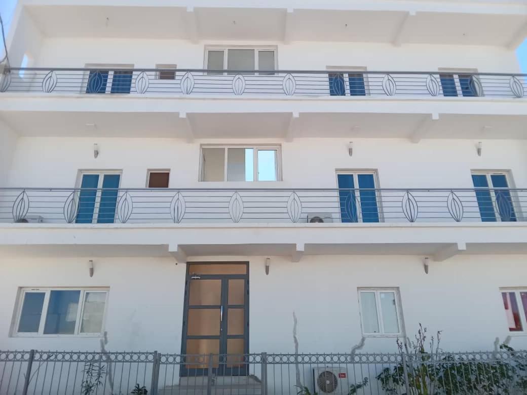Residence Marie France Mendy Toubab Dialaw Exterior foto